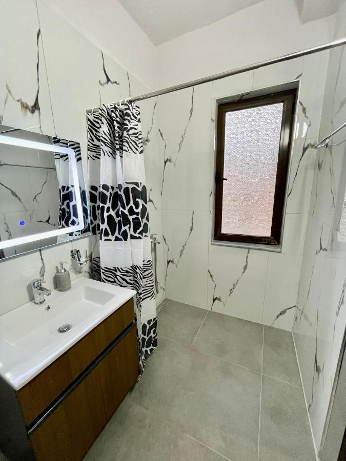 Keon Superb Studio Apartament Τίρανα Εξωτερικό φωτογραφία