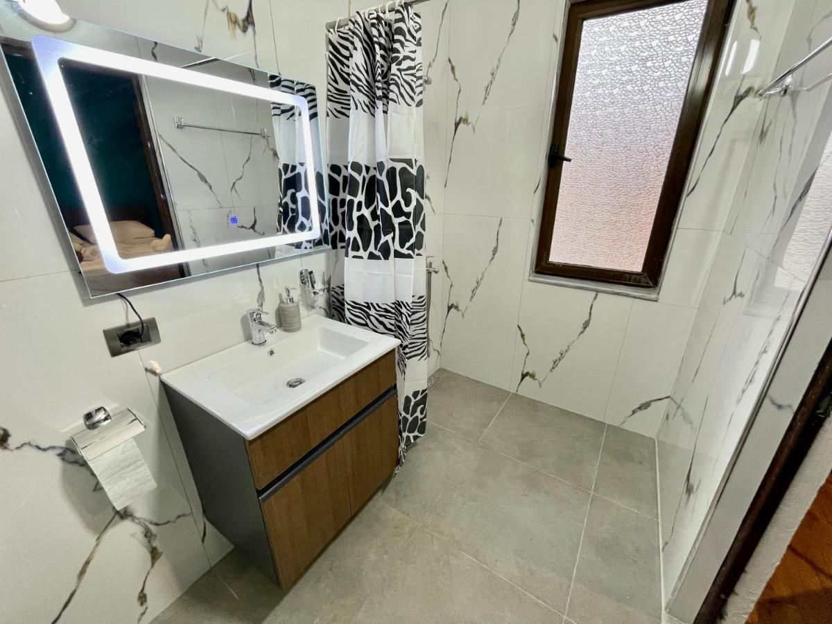 Keon Superb Studio Apartament Τίρανα Εξωτερικό φωτογραφία