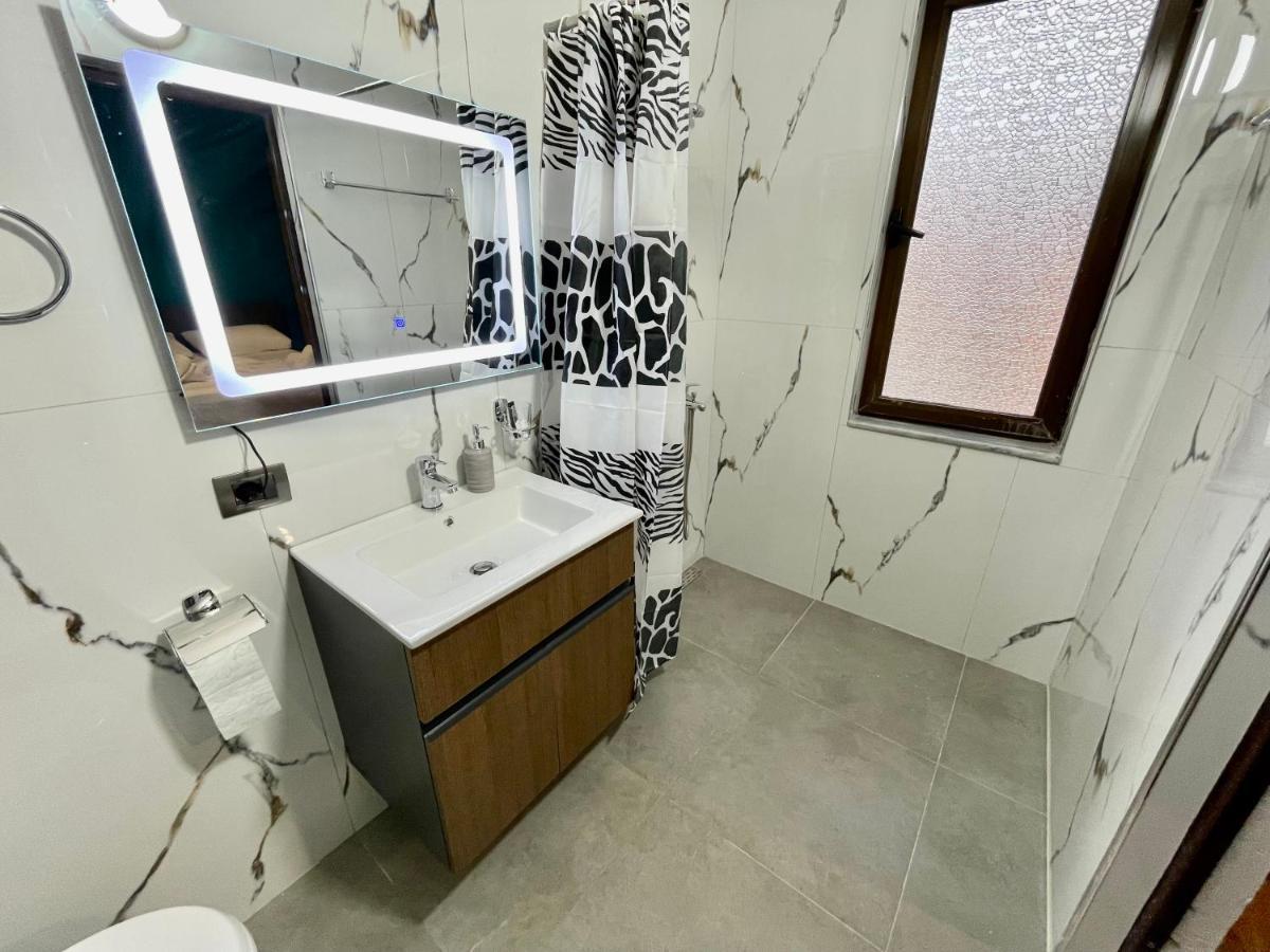 Keon Superb Studio Apartament Τίρανα Εξωτερικό φωτογραφία